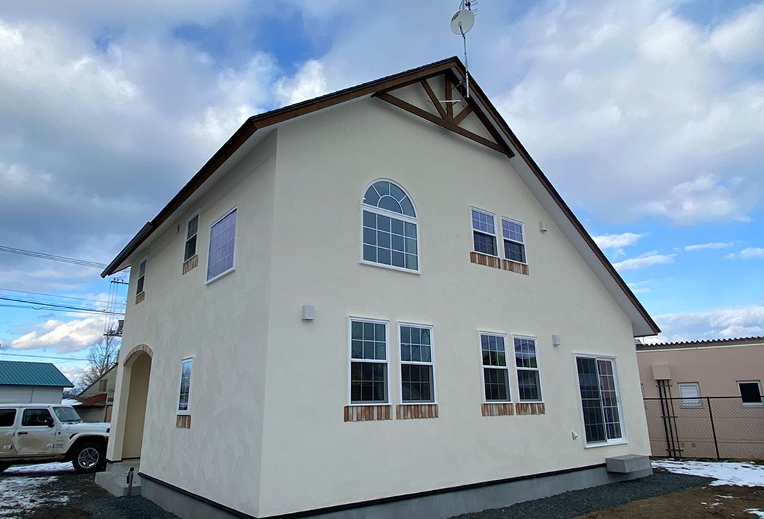 新築の２階建て住宅外観